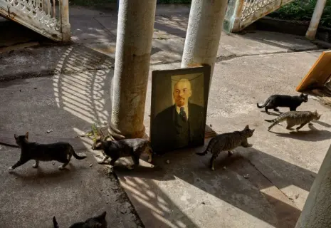 Фото недели. Александр Петросян о параде символов в заповеднике времени