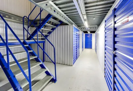 От мультиварки до склада. Совладелица Redmond инвестирует в новый бизнес