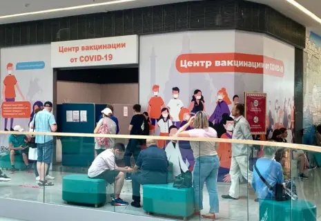 Анна Темкина: "Настоящих "антиваксеров" мало. Просто людям нужен выбор"