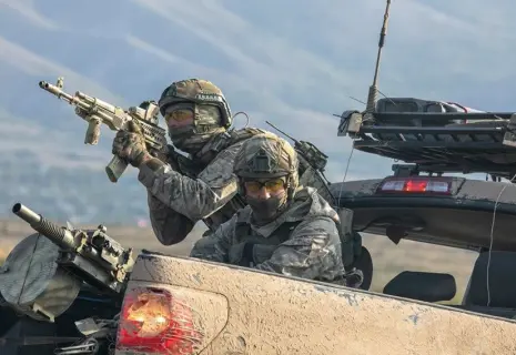 В кино идут одни патриоты