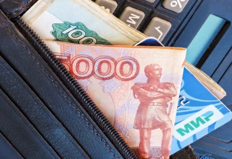 Маловато будет. Почему 80% петербуржцев недовольны своей зарплатой