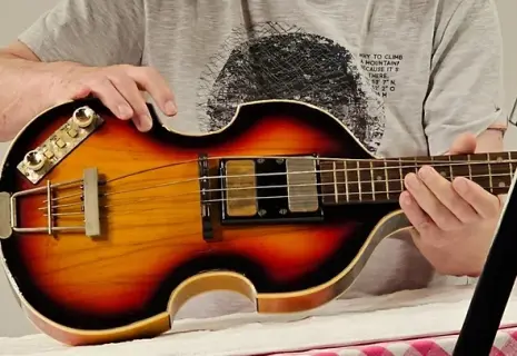 Полу Маккартни вернули гитару, которую у него украли в 1972 году