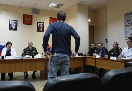 Интернет в России получил повестку из военкомата