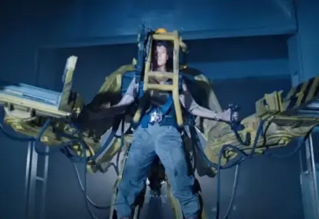 Экзоскелет всему голова. Как бизнес делает из работников киборгов