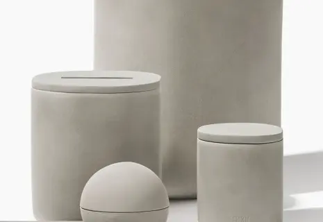 Ким Кардашьян запускает коллекцию домашнего декора из бетона