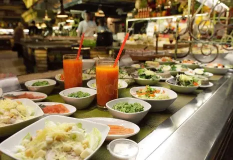 Александр Рожниковский: «Фабрика-кухня может работать на ретейл»