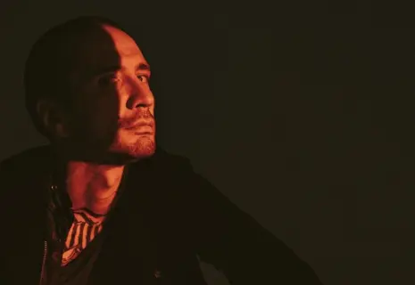 "Мне бы туда, где свобода без горя". Саша Цой о первом альбоме своей группы, отце и его наследии