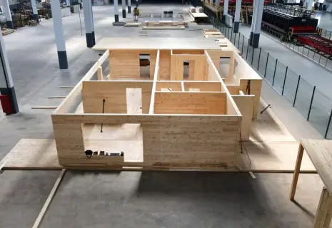 Невыездные панели. Ладожский ДСК оказался на грани банкротства