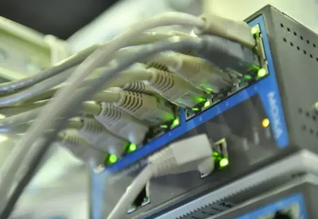 Рунет становится бессвязным. Могут ли Россию отключить от интернета?