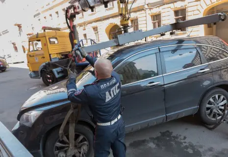 У алкоголиков и хулиганов отберут автомобили