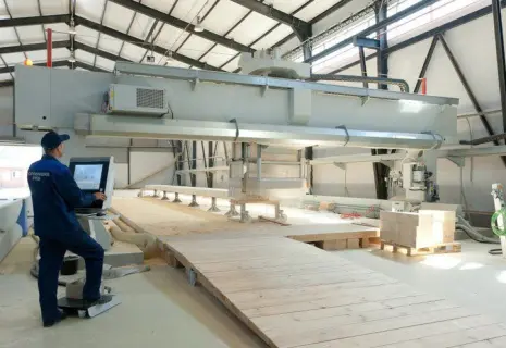 Дерево уходит в панель. СК "Русь" осваивает новые технологии