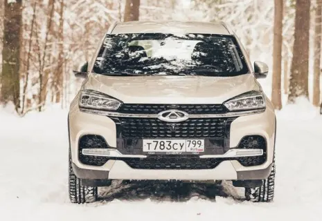 «Китаец» на колесах. В Петербурге появились еще два дилера Chery