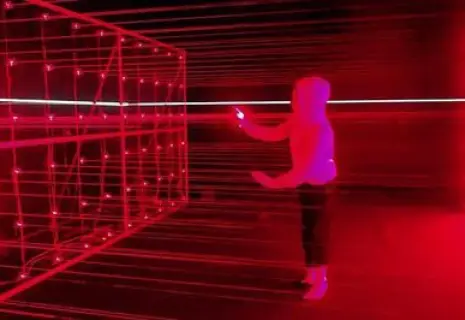 Система сжимается перед скачком