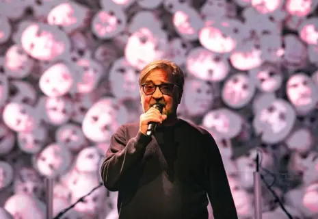 Суд в Петербурге не стал рассматривать дело о "дискредитации ВС РФ" в отношении Юрия Шевчука