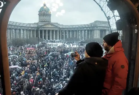 «Основная мотивация выхода на улицу вовсе не Навальный». Блогеры о субботних протестах