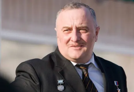 Герой России лётчик Александр Гарнаев: "Общество узнает. Общество ужаснётся"