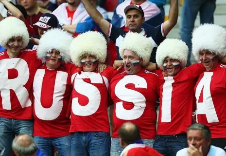 Российских болельщиков не пустят на матч сборной в Дании. Как так вышло?