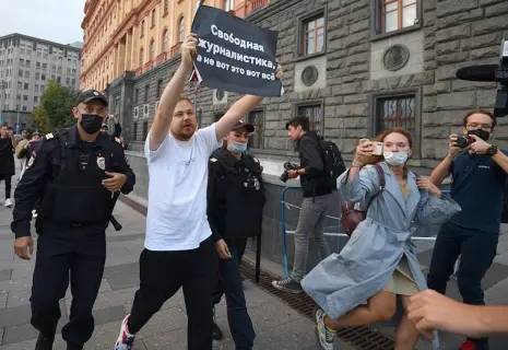 Этот стон у нас песней зовётся