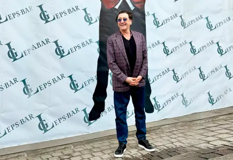 Летом в  Петербурге откроется караоке-бар Григория Лепса