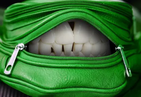 Беззубый бизнес. Сеть клиник «Стома» сокращает присутствие в Петербурге