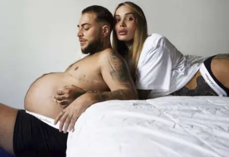 Рекламная кампания Calvin Klein с беременным мужчиной вызвала скандал