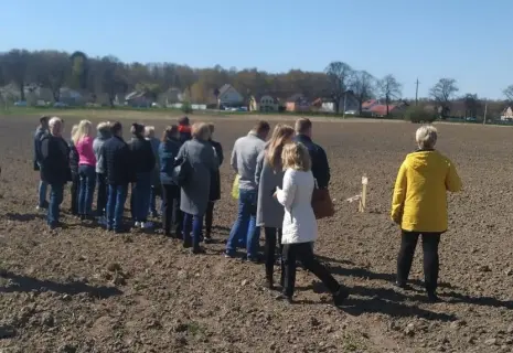 Вместо BMW рабочие завода "Автотор" в Калининграде займутся картошкой и огородами