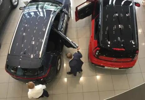 Экстремистское вождение. Автодилеры просят спасти их от покупателей-истцов