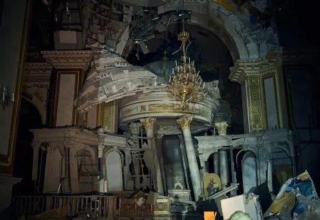 Ночью разрушен крупнейший православный храм Одессы. Пострадали святыни и люди