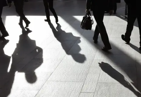 «Мы не хотим работать, нам хочется гулять». Рынок труда перекосило