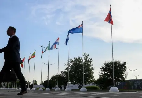 Не плодите «черных лебедей». Почему не надо было отменять ПМЭФ