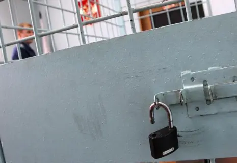 Исправленному верить. Как бизнес использует труд осужденных и что они сами об этом думают