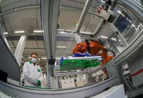 Российские компании манипулируют роботами