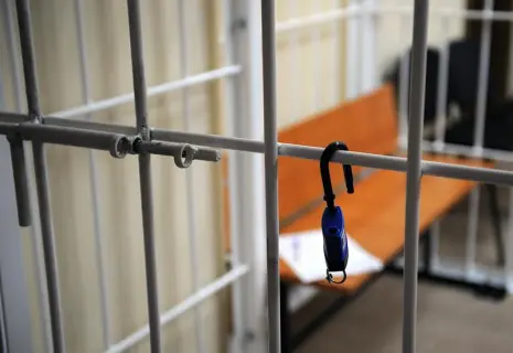 Отсутствие не освобождает от ответственности