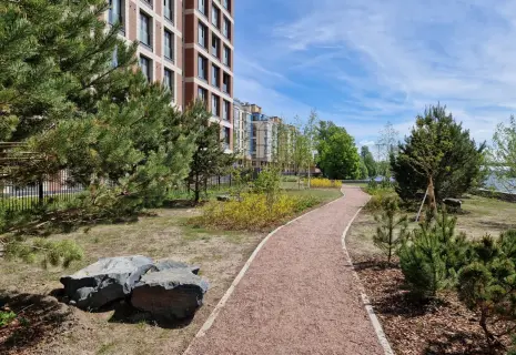 Застройщик Setl Group благоустроил набережную Малой Невы