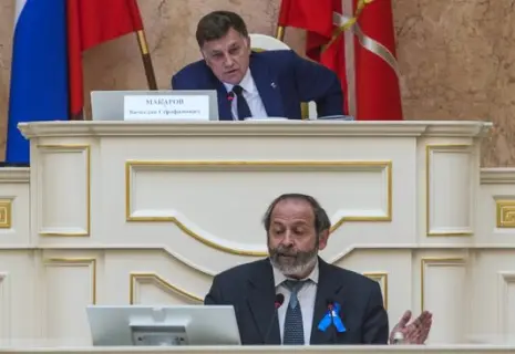 Депутат Борис Вишневский* покинул ЗАКС Петербурга