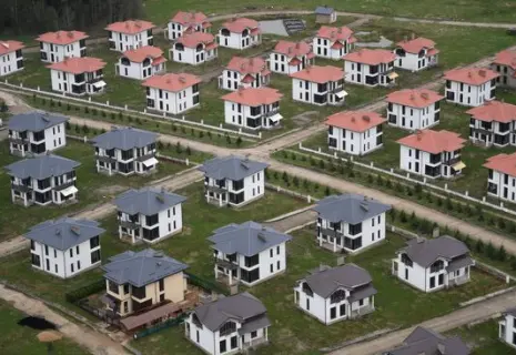 Предложение домов на первичном загородном рынке петербургской агломерации сократилось на 20%