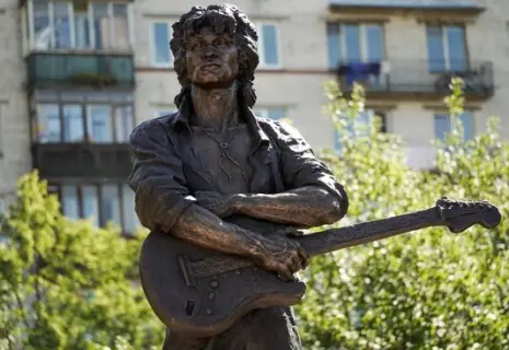 Раритетную афишу концерта группы "Кино" продают в Петербурге за 3 млн рублей