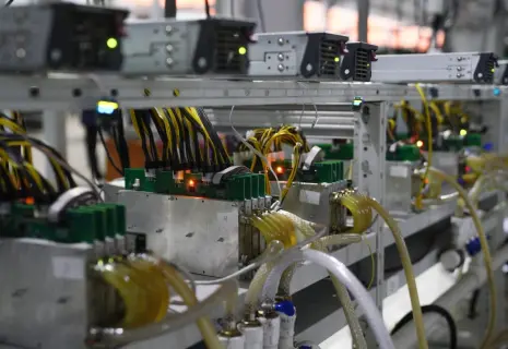 Майнинг в законе. По каким правилам теперь работают криптовалютные фермы