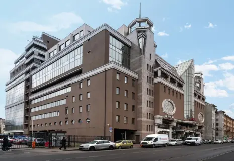 «Альфа» вместо ВТБ. Банк продал свои офисы за 1,1 млрд рублей 