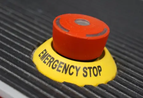 К ближайшему орешнику за новою метлой