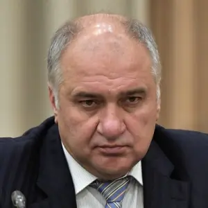 Александр Несис