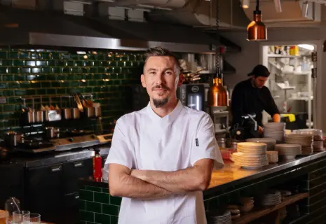 Новый шеф-повар Atlas Vin Bistro представил свое первое меню