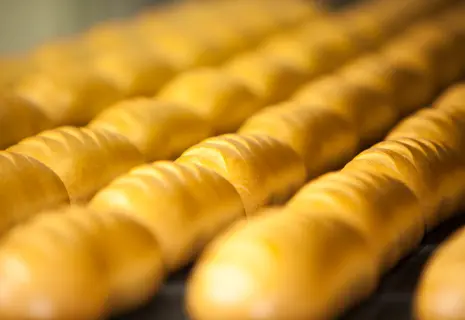 «Петрохлеб» тасует акционеров и продает старые заводы