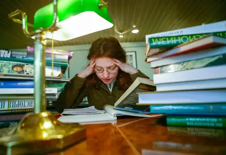 Без бумажки ты букашка. Работодатели Петербурга о важности высшего образования