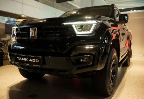 Автомобильный холдинг "Ключавто" презентовал в Петербурге новый внедорожник TANK 400