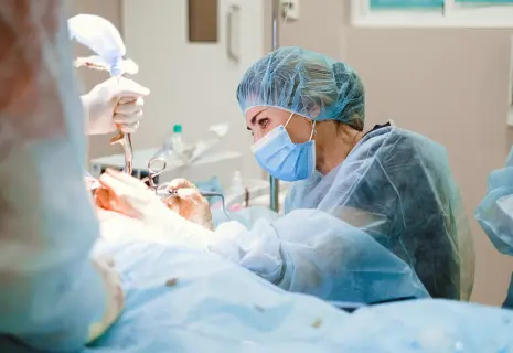 «Работаем пока». Как российские онкологи борются с раком в условиях санкций