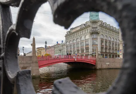 «Мираторг» уходит с Красного моста. Мясной ретейлер закрывает магазин в универмаге Петербурга