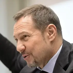 Максим Иванов