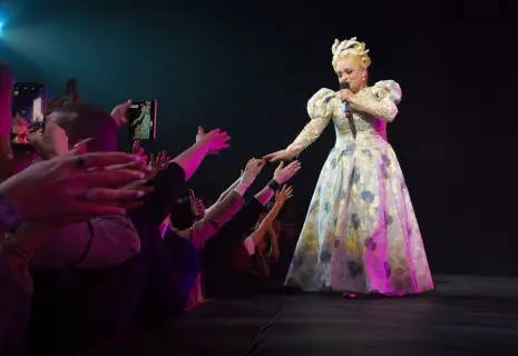 Золотое возвращение. Почему Кадышева снова в моде