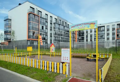 Для 220 малышей Красносельского района построен детсад с бассейном и метеоплощадкой